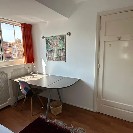 Luxury In Quiet Neighbourhood Near *