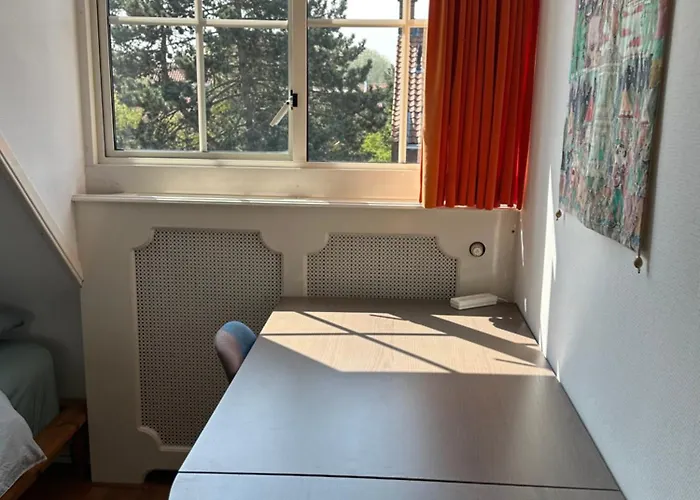 Luxury In Quiet Neighbourhood Near Guest house *